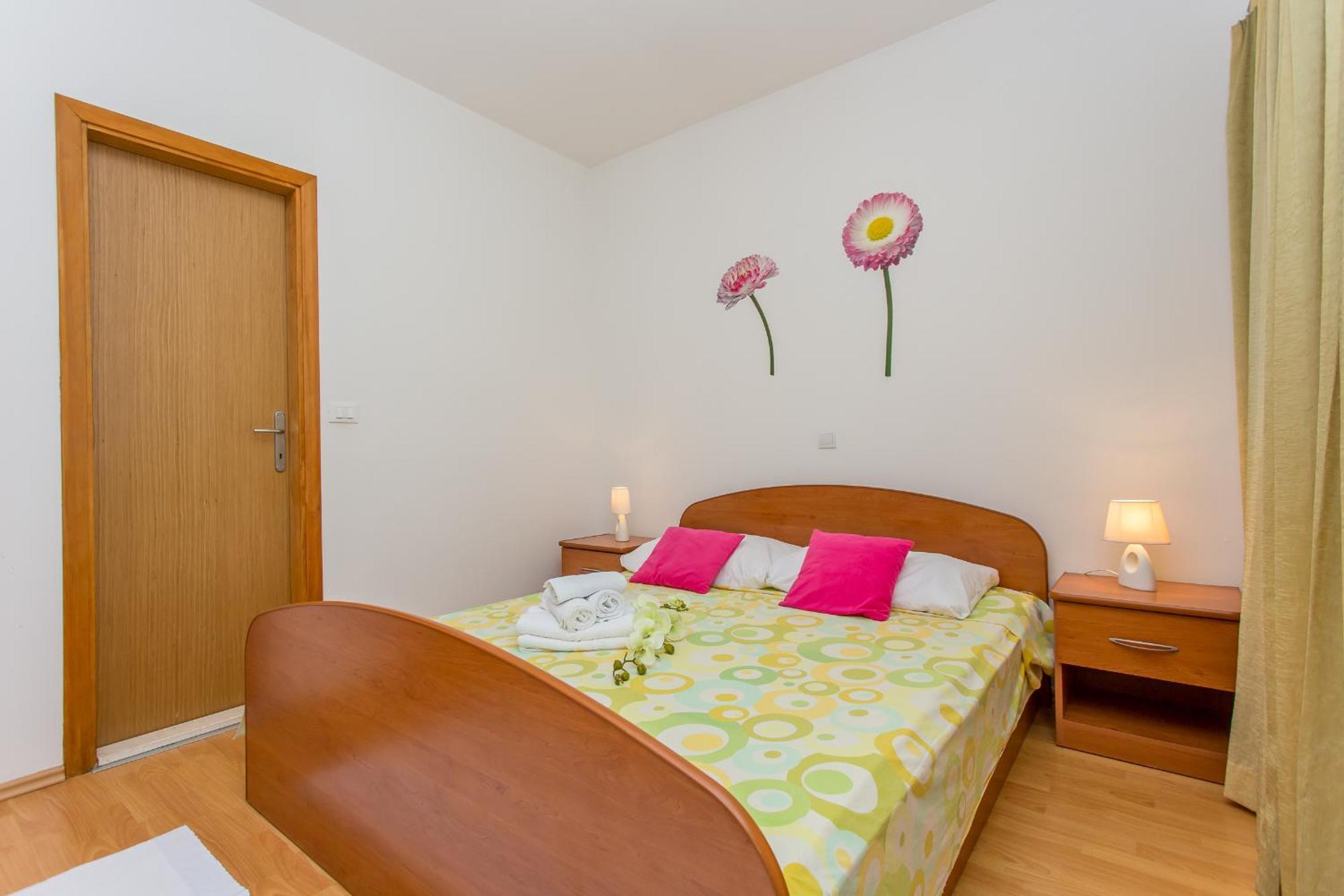 מאקרסקה Apartments Grepo Sljeme חדר תמונה
