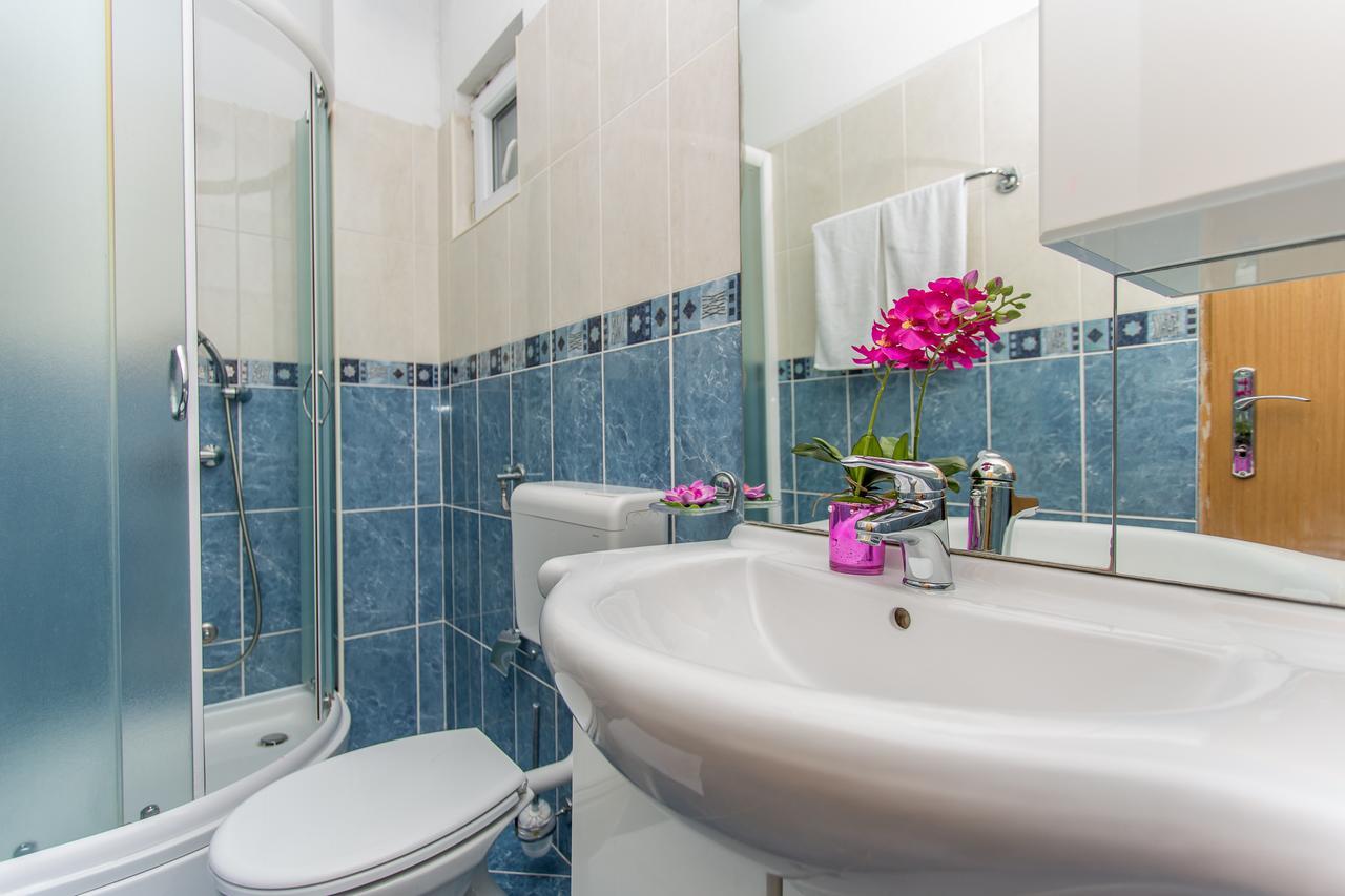 מאקרסקה Apartments Grepo Sljeme מראה חיצוני תמונה