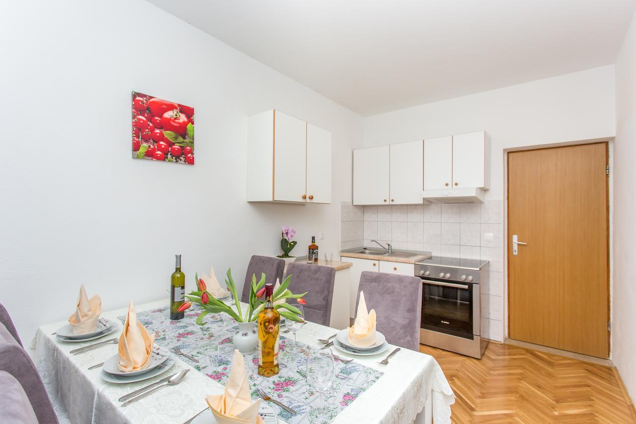 מאקרסקה Apartments Grepo Sljeme מראה חיצוני תמונה