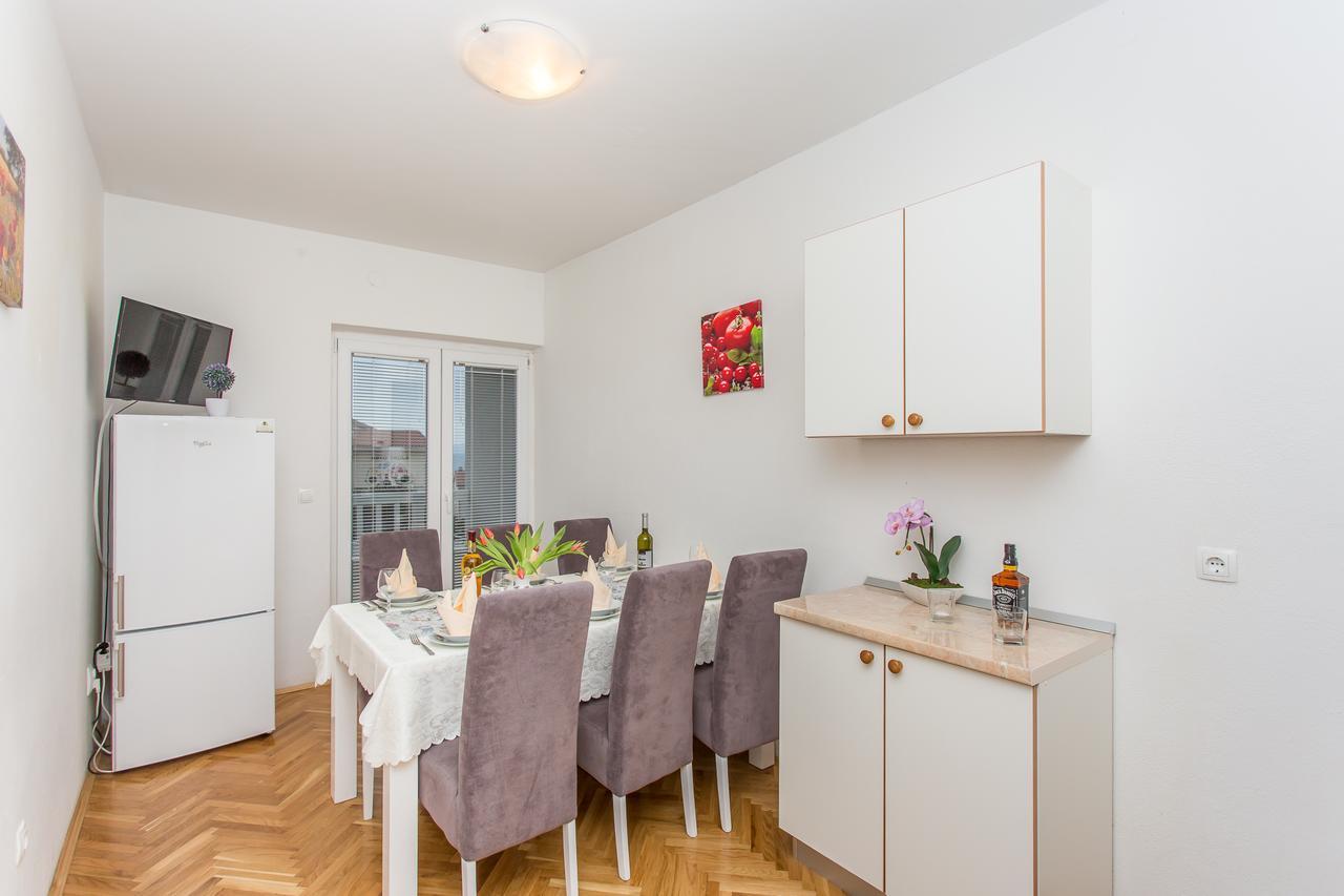מאקרסקה Apartments Grepo Sljeme חדר תמונה
